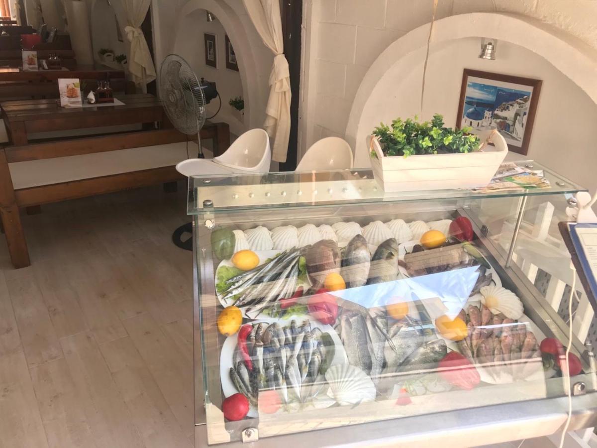 Hotel Yanis 洛泽内茨 外观 照片